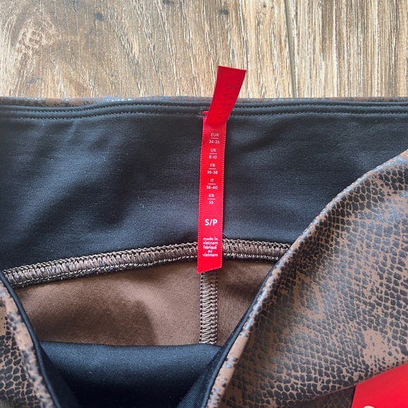 NWT adorable leggings - Picture 3 of 4